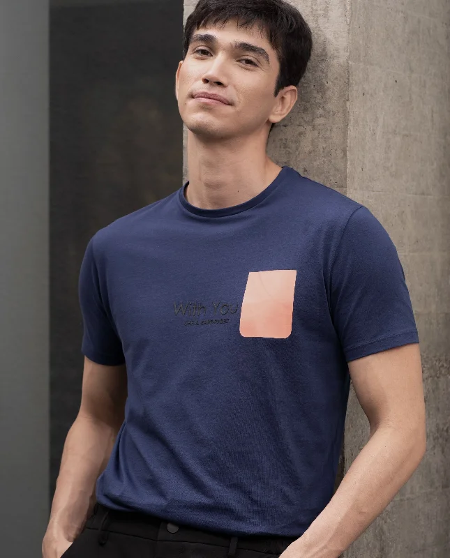 Men's Shirts with Elastic WaistbandsRare Rabbit Men's Eve Blue Crew Neck Chest Patch Graphic Print Half Sleeves Slim Fit T-Shirt Men's Shirts with Elastic WaistbandsRare Rabbit Men's Eve Blue Crew Neck Chest Patch Graphic Print Half Sleeves Slim Fit T-Shirt