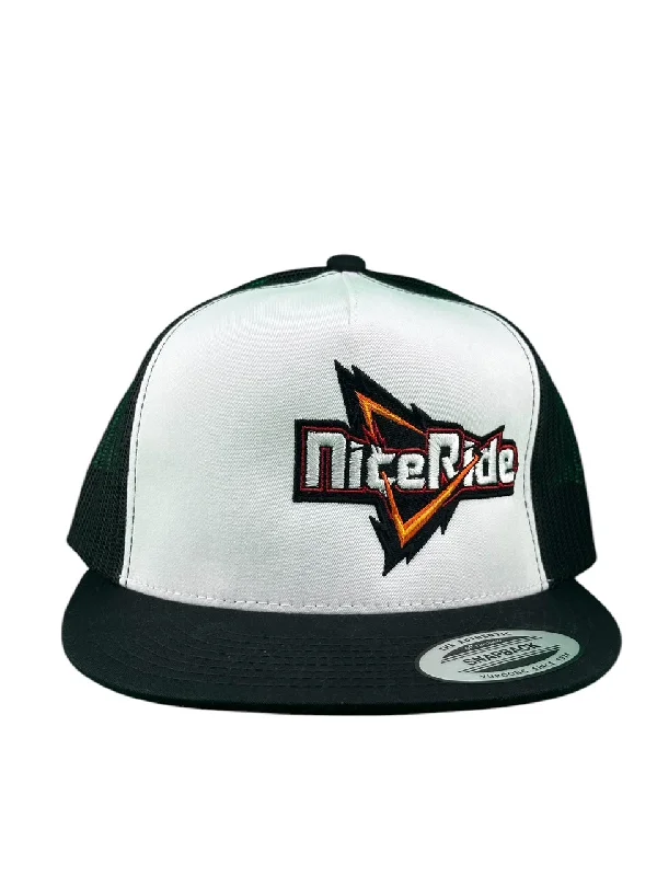 Colorful Straw Hats"Crack" 6006 Unisex Trucker Hat