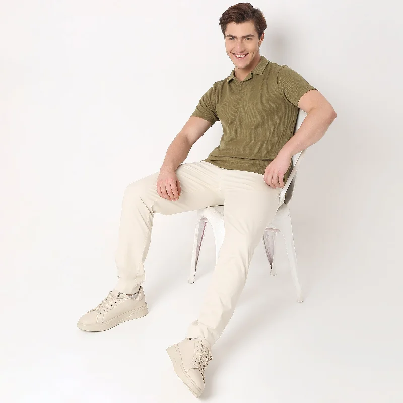 Men's Shirts with Moisture-Wicking FabricRegular Fit Structured Polo T-Shirt