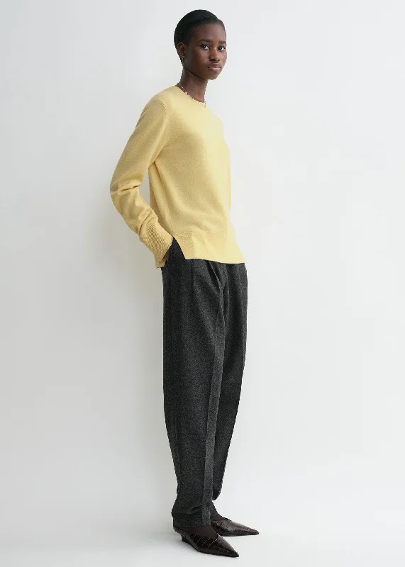 Men's Sweaters for LayeringCrew-neck cashmere knit soft yellow