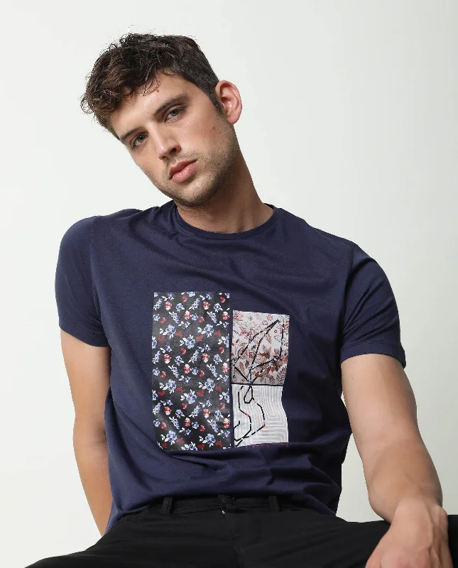 Breathable Men's Mesh TopsRare Rabbit Men's Demna Navy Crew Neck Abstract Graphic Print Half Sleeves Slim Fit T-Shirt Breathable Men's Mesh TopsRare Rabbit Men's Demna Navy Crew Neck Abstract Graphic Print Half Sleeves Slim Fit T-Shirt