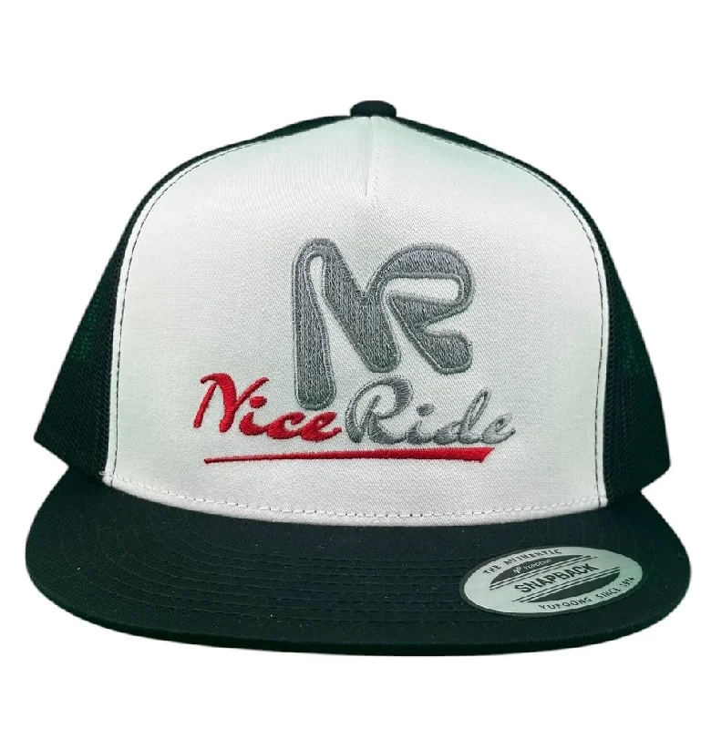 Formal Derby Caps"Cruz" 6006 Black And White Trucker Hat