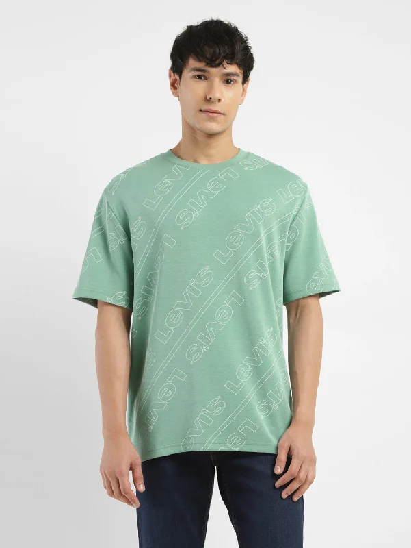 Men's Flowy Shirts for a Relaxed LookMen's Brand Logo Crew Neck T-shirt