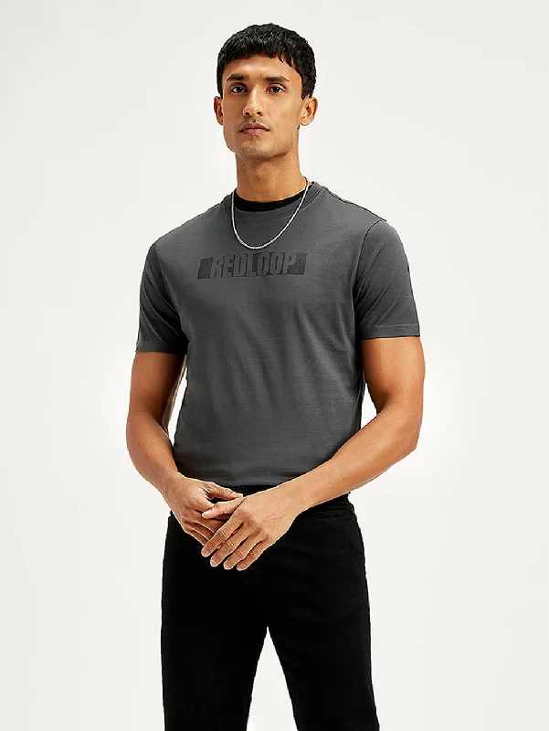 Men's Shirts with Button-Down PocketsMen's Brand Logo Slim Fit T-Shirt