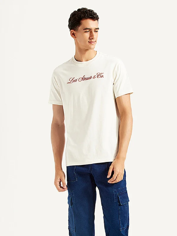 Men's Shirts with Surplice HemlinesMen's Typographic Print Slim Fit T-shirt