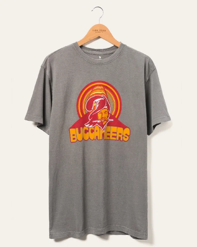 Men's Shirts with Contrast CollarsNFL Infinite Vibe Buccaneers Flea Market Tee