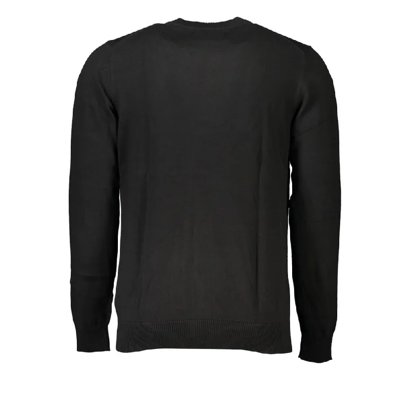 Trendy Men's Oversized SweatersCalvin Klein Sleek Long Sleeve Crew Neck Sweater with Men's Logo Trendy Men's Oversized SweatersCalvin Klein Sleek Long Sleeve Crew Neck Sweater with Men's Logo