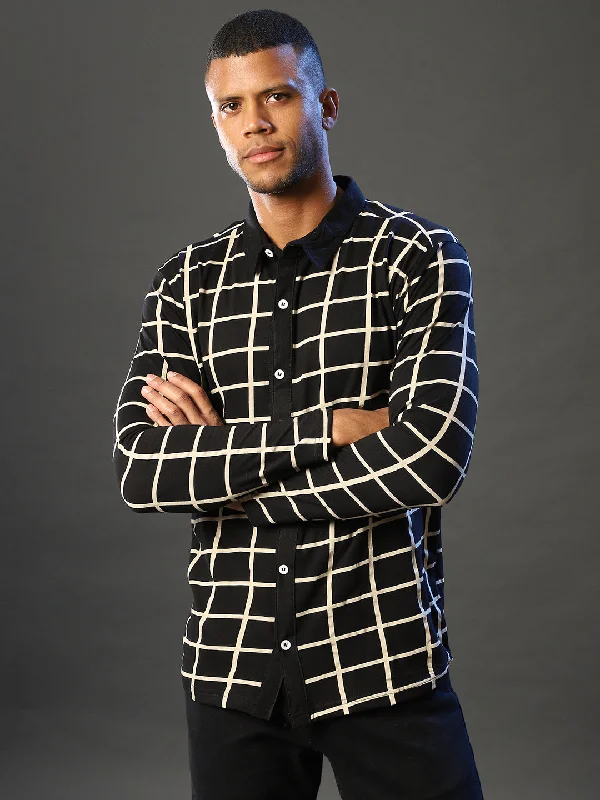 Men's Floral Print Shirts for Spring and SummerCampus Sutra Men Checkered Casual Spread Shirt