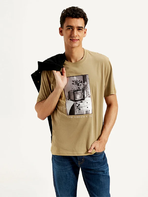 Men's Shirts with Appliqué DetailsMen's Graphic Print Loose Fit T-Shirt