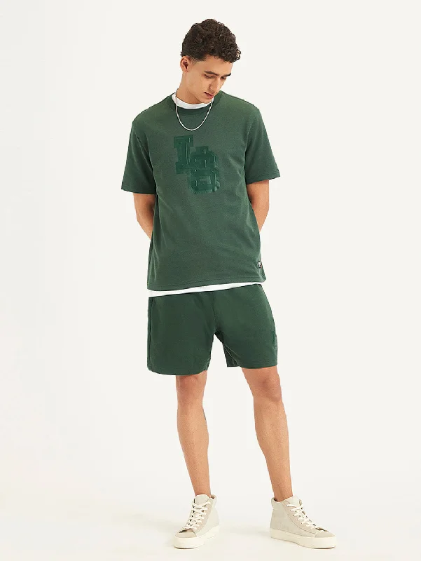 Men's Shirts with Scoop NecksMen's Typographic Print Crew Neck T-shirt