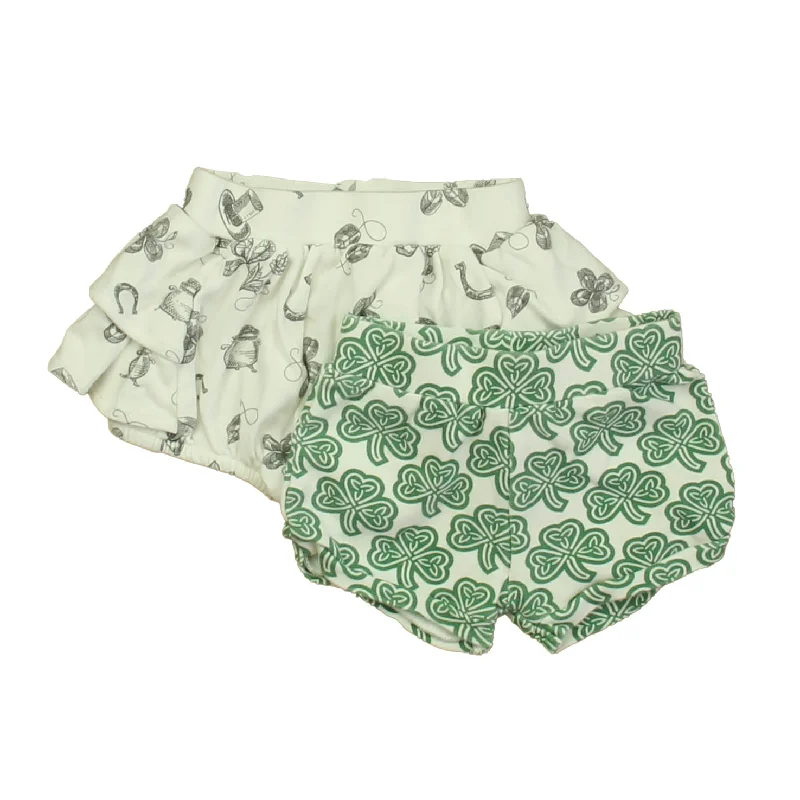 Men's Comfortable and Stretchy Loungewear ShortsKate Quinn Organics Unisex Ivory | Green Shamrocks Shorts Men's Comfortable and Stretchy Loungewear ShortsKate Quinn Organics Unisex Ivory | Green Shamrocks Shorts