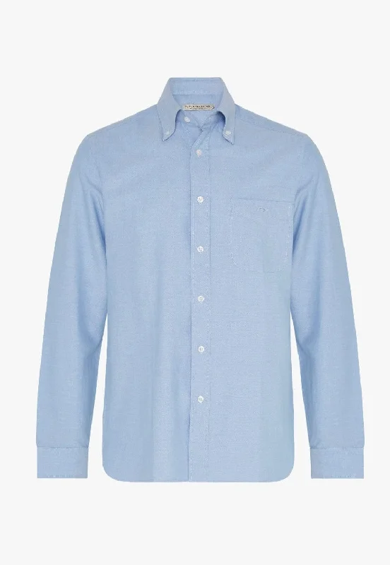 Men's Tailored Shirts for a Sharp AppearanceR.M. Williams Mens Collins Button Down Shirt Men's Tailored Shirts for a Sharp AppearanceR.M. Williams Mens Collins Button Down Shirt