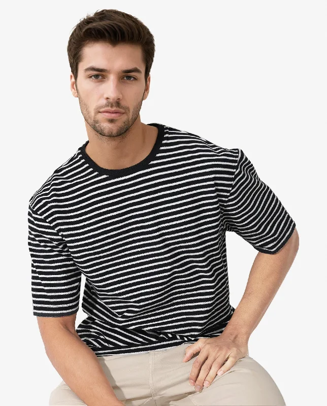 Men's Shirts with Spread CollarsRare Rabbit Mens Paskot Navy Short Sleeve Stripe Print Oversized T-Shirt Men's Shirts with Spread CollarsRare Rabbit Mens Paskot Navy Short Sleeve Stripe Print Oversized T-Shirt