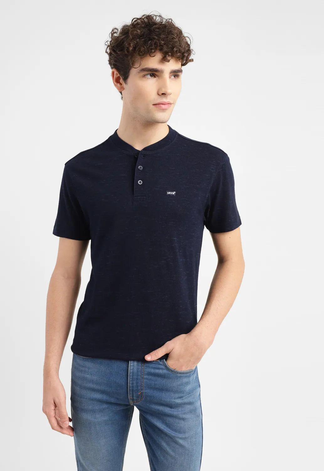 Men's Sleeveless TopsMen's Solid Slim Fit T-shirt