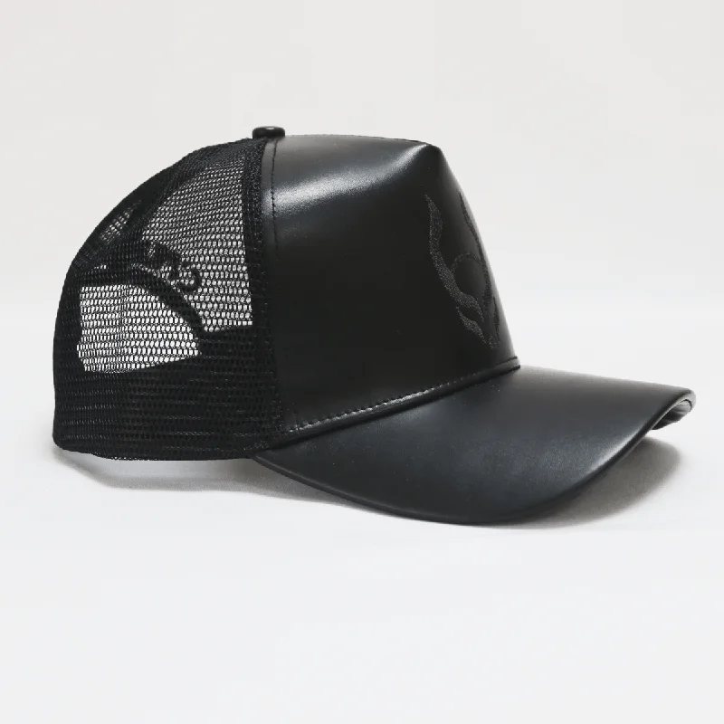 Reversible Sun HatsREFLECTIVE LOGO MESH TRUCKER CAP