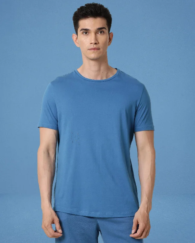 Men's Shirts with Embellished HemlinesRare Rabbit Articale Men's Caxel Enamel Blue Crew Neck Offset Brand Print Half Sleeves T-shirt Men's Shirts with Embellished HemlinesRare Rabbit Articale Men's Caxel Enamel Blue Crew Neck Offset Brand Print Half Sleeves T-shirt