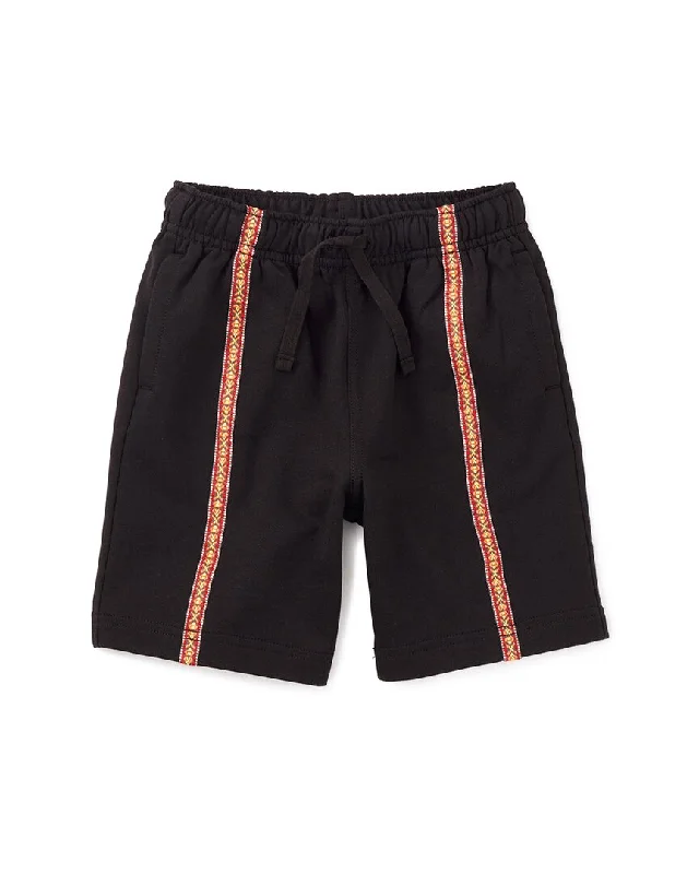 Fashion-Forward Men's Pattern ShortsTea Collection Twill Tape Detail Short