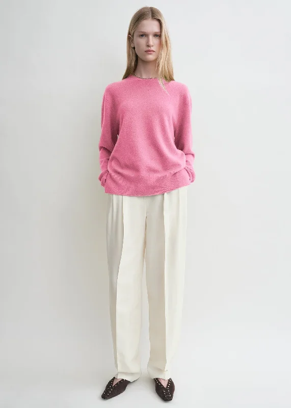 Men's Sweaters with High-Low HemlinesCrew-neck cashmere knit hot pink