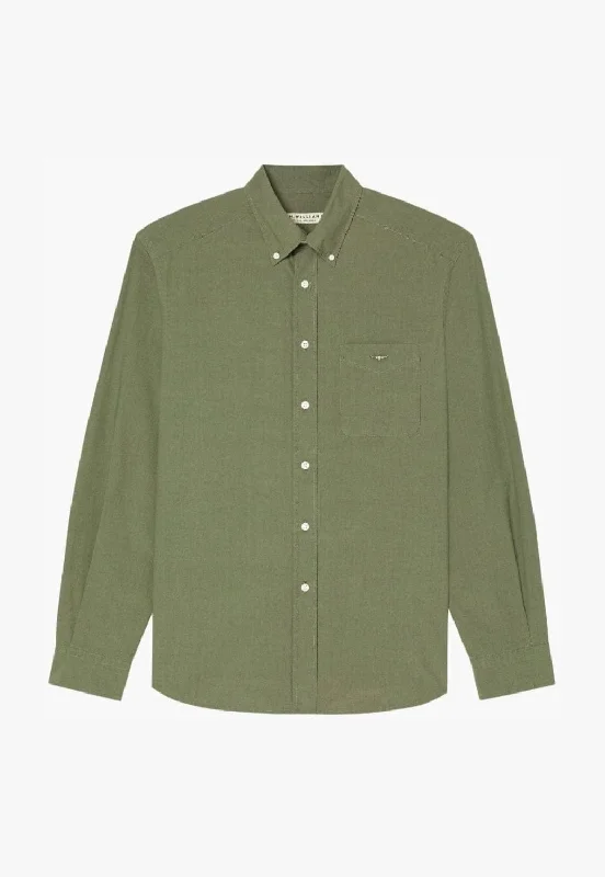 Men's Wingtip-Collar Shirts for a Classic TouchR.M. Williams Mens Collins Long Sleeve Shirt Men's Wingtip-Collar Shirts for a Classic TouchR.M. Williams Mens Collins Long Sleeve Shirt