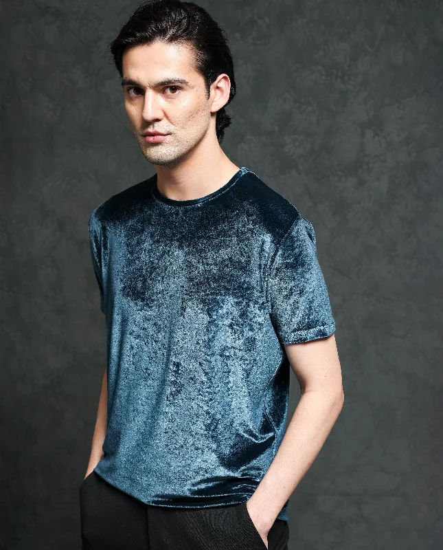 Men's Shirts with Hidden ButtonsRare Rabbit Men's Timo Teal Polyester Fabric Crew Neck Half Sleeves Velvet Texture Solid T-Shirt Men's Shirts with Hidden ButtonsRare Rabbit Men's Timo Teal Polyester Fabric Crew Neck Half Sleeves Velvet Texture Solid T-Shirt