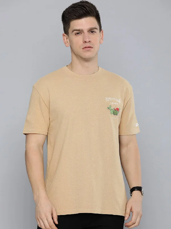 Men's Three-Quarter Sleeved TopsMen's Graphic Regular Fit T-shirt