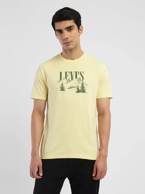 Men's Shirts with Single-Breasted DesignsMen's Graphic Print Crew Neck T-shirt