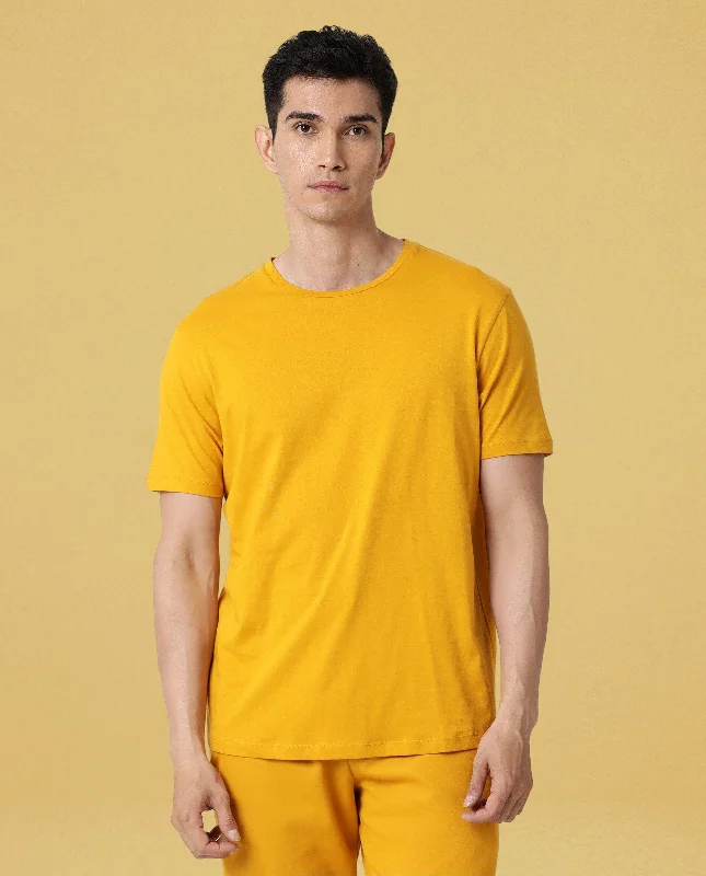 Men's Shirts with Embellished HemlinesRare Rabbit Articale Men's Caxel French Mustard Crew Neck Offset Brand Print Half Sleeves T-shirt Men's Shirts with Embellished HemlinesRare Rabbit Articale Men's Caxel French Mustard Crew Neck Offset Brand Print Half Sleeves T-shirt
