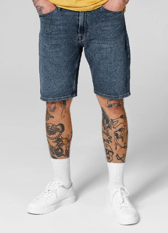 Affordable Designer Men's JeansDenim shorts Medium Wash Highlander