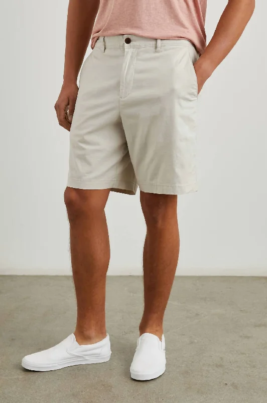Skinny Men's Fit Casual ShortsBoden Shorts In Stone