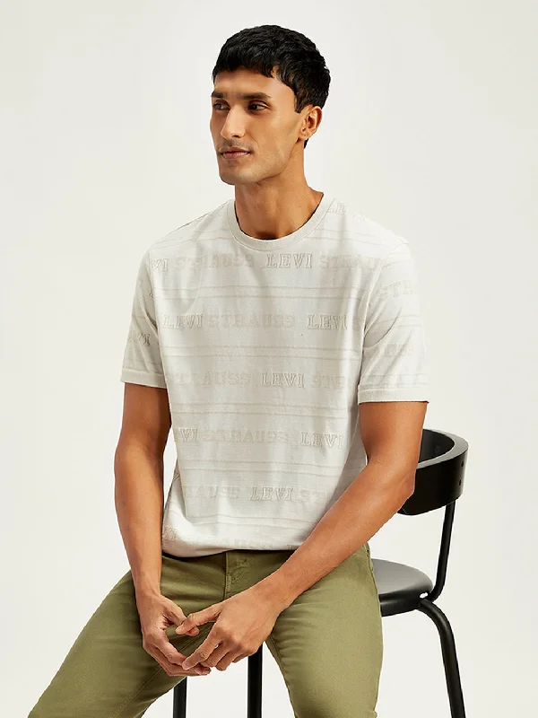 Men's Shirts with Animal PrintsMen's Typographic Print Regular Fit T-Shirt