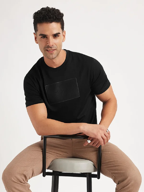 Men's Shirts for CampingMen's Textured Slim Fit T-Shirt